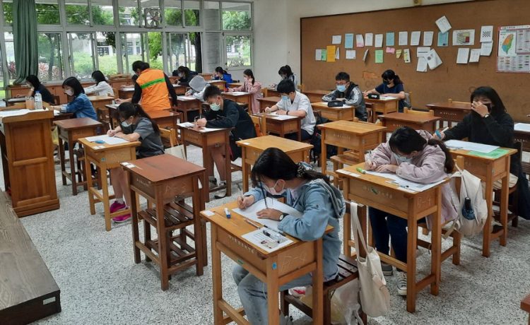 110年宜蘭縣作文比賽 200餘學子互比文采 蘭陽女中是大贏家