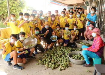 學童進白河 驚覺「藕」是粉角色