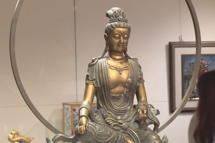 張炳鈞多媒材創作展  文創作品須與國際接軌