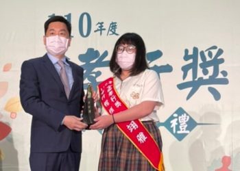 獨立堅毅期望自己成為父親的支柱　光華高中桂翊雅獲全國孝行楷模