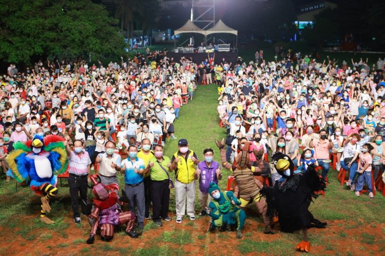 鵬管處用藝術打造屏東觀光圈氛圍 「2021屏東觀光圈經典小鎮藝術嘉年華」吸引爆滿人潮參與 鵬管處用藝術打造屏東觀光圈氛圍 「2021屏東觀光圈經典小鎮藝術嘉年華」吸引爆滿人潮參與