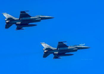 全球第一支F-16V成軍賞機新景點