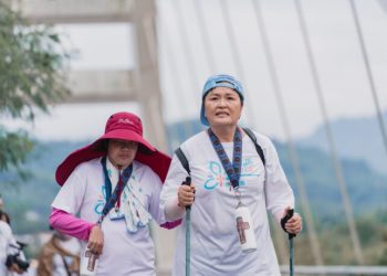 天主教與佛教攜手民眾健走 為世界、為台灣祈福