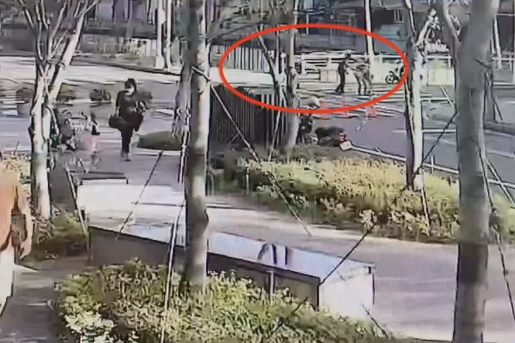 工人交管抱小孩過馬路  未經媽媽同意強制罪送辦