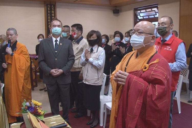 新竹榮家榮靈祠安座 佛光山大師為英靈誦經祈福