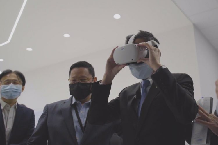 林智堅參訪科園IC龍頭 為大新竹合併請益產業界