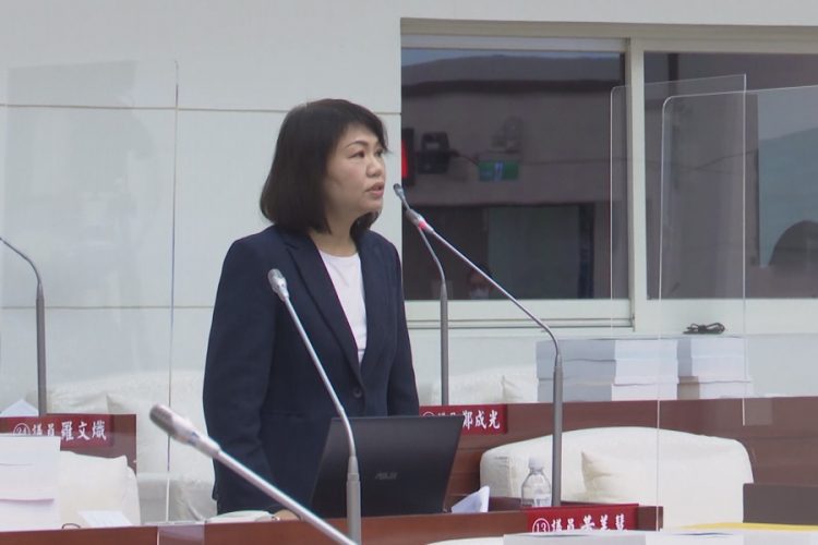 確保用路人安全 黃美慧重視路平問題 確保用路人安全 黃美慧重視路平問題