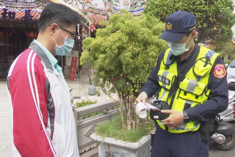 竹市警導入電子舉發系統  2分鐘完成違規罰單