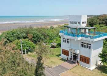 隱身海岸樹林間 新屋石滬故事館成祕境景點