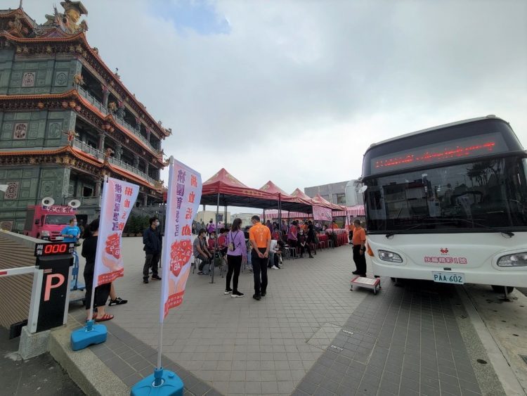 龍德宮媽祖心龍德情 捐血一小袋愛心滿福袋 龍德宮媽祖心龍德情 捐血一小袋愛心滿福袋