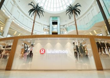 lululemon 微風廣場門市11月25日盛大開幕