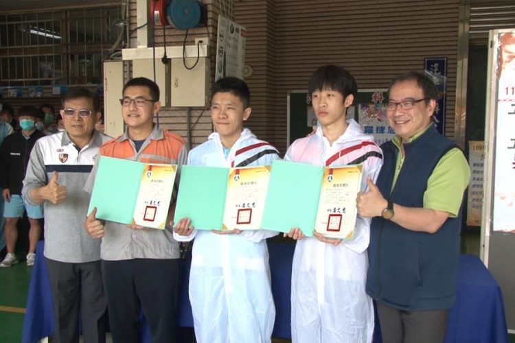 光復汽車科競賽三優勝 汽車業者上門延攬人才