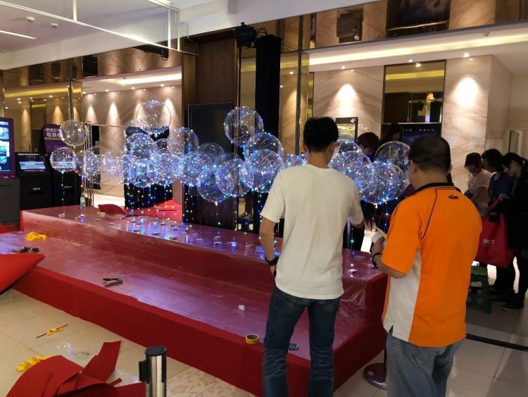 全民省荷包 阿囉哈節慶LED祭出破盤價 不論是大大小小的活動,場地規劃以及LED面板牆的架設都難不倒,國內不少知名廠商都邀請阿囉哈LED進行場地規劃。(圖/阿囉哈LED總匯提供)