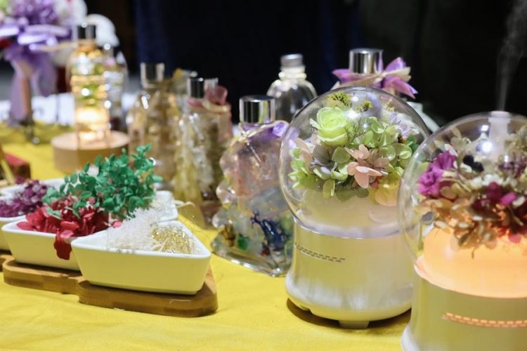 宜市育成中心推廣課程 免費教作浪漫浮游花