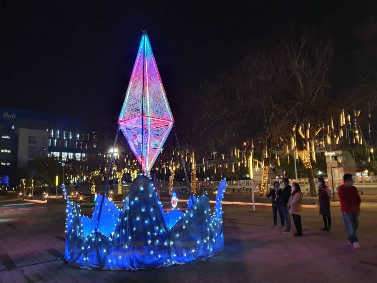 影音／「映動臺中、光織大里」點燈開幕儀式 告別疫情 溫暖人心