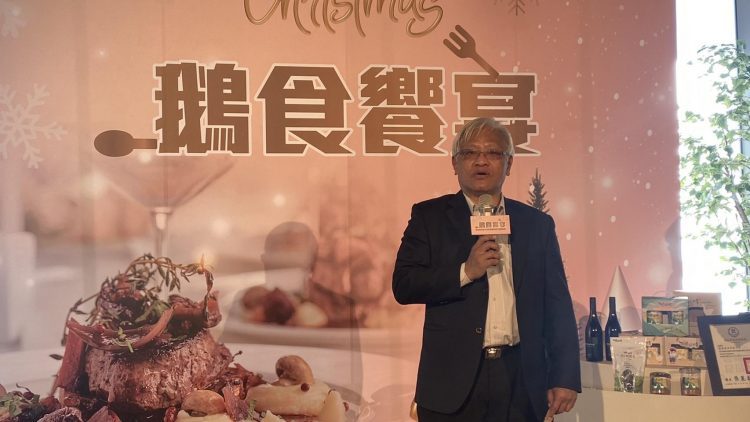 影音/抗疫饗宴動手做聖誕鵝排大餐 國產鵝食報佳音 影音/抗疫饗宴動手做聖誕鵝排大餐 國產鵝食報佳音