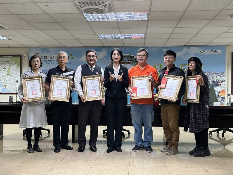 有愛無礙 民眾票選通用計程車優良駕駛出爐