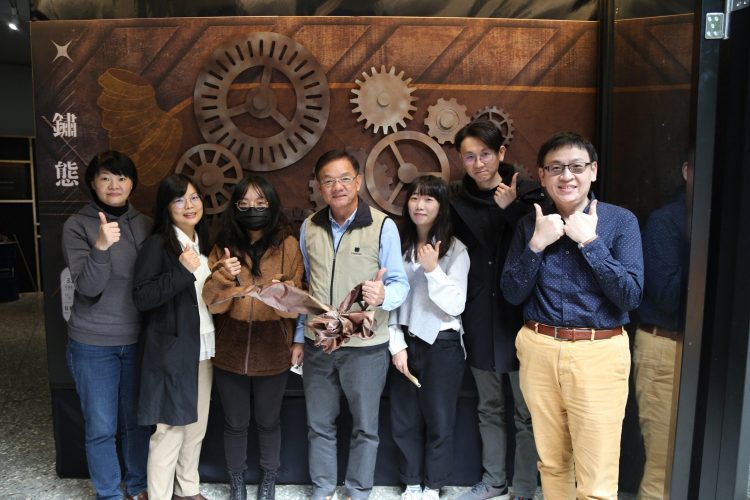 東海大學工設周《鏽態》創意開展　蒸氣龐克的奇幻風格吸睛