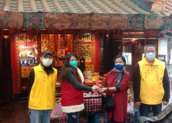 永和店仔街福德宮義購千斤地瓜 寒冬送暖援助花甲婦人