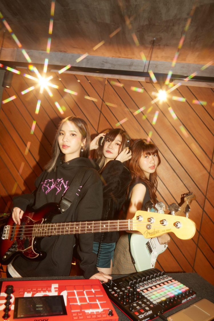 泰國全新女子電氣組合VINI 首支單曲〈The Cage〉分享自由生活的態度