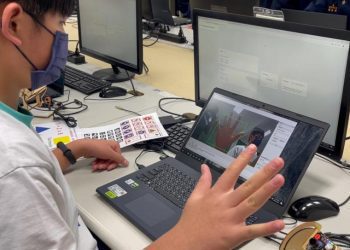 泰山高中「AI人工智慧+新興科技」一日體驗 高國中生為之風靡