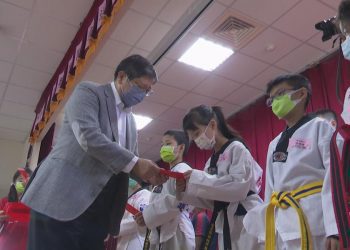 科產協會歲末送暖 百萬元獎助金助學子