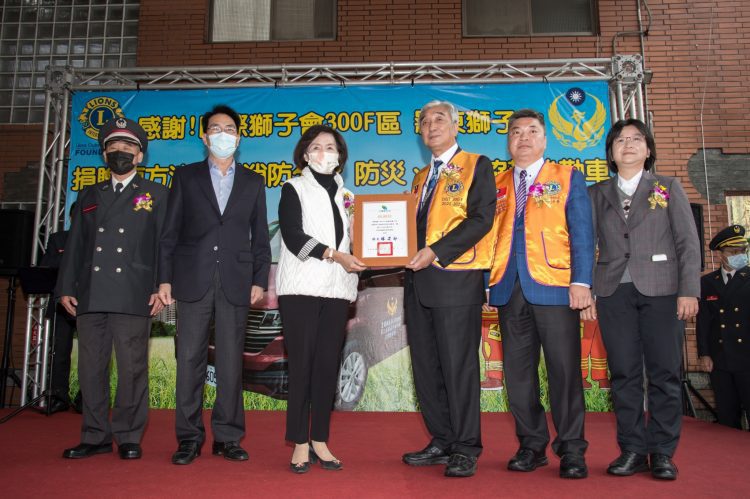 羅東獅子會捐百萬消防後勤車 提升義消救災效率