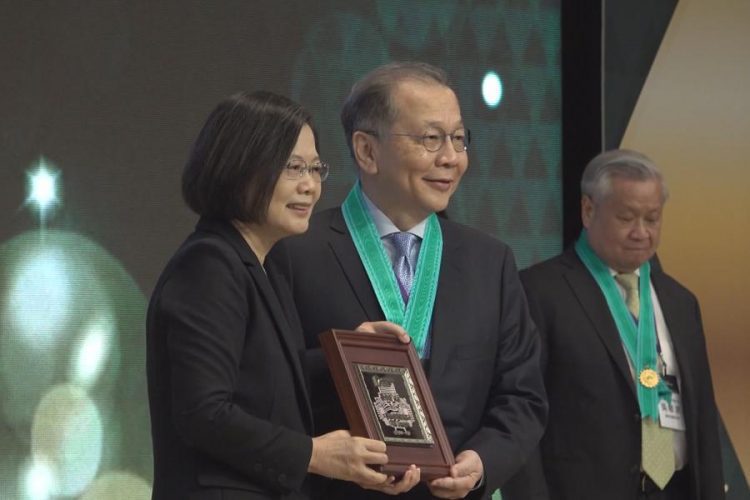 聯發科蔡力行當選新科院士 5G趨勢重視人才培育 聯發科蔡力行當選新科院士 5G趨勢重視人才培育