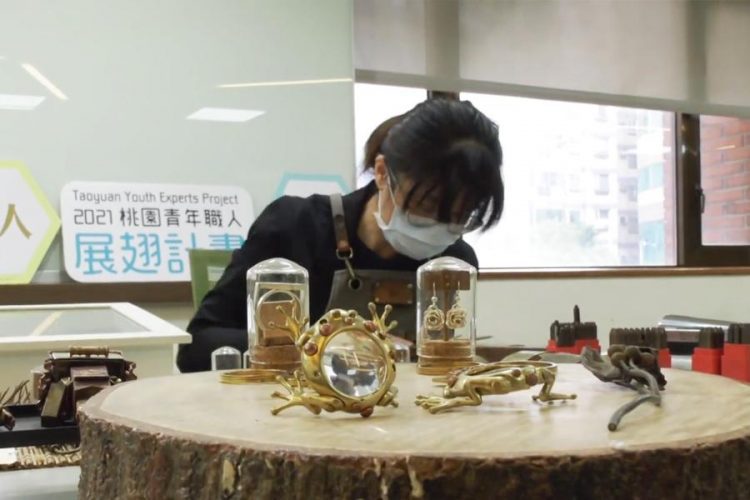金工職人呂浴珊 用生活豐富金工創作 金工職人呂浴珊 用生活豐富金工創作
