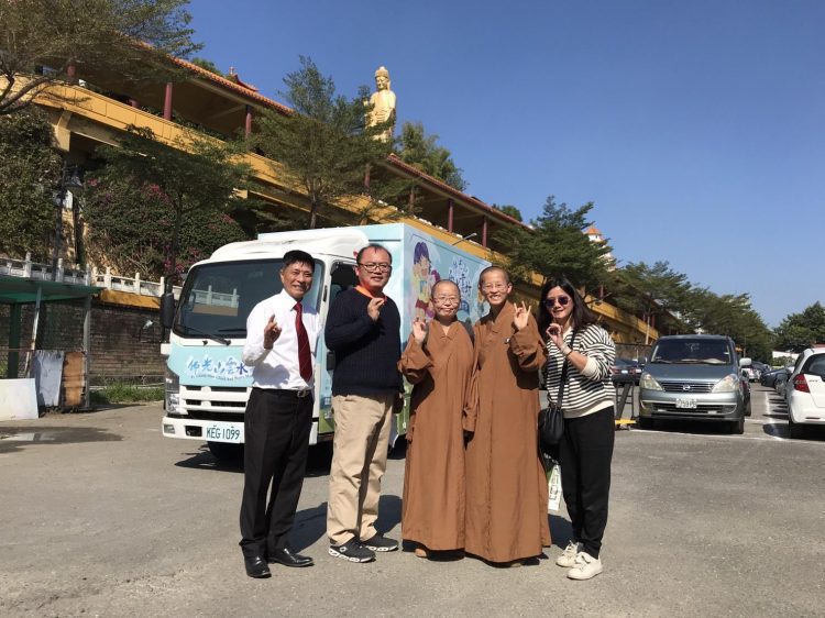 雲水書車開向馬祖 推廣閱讀傳遞書香 雲水書車開向馬祖 推廣閱讀傳遞書香