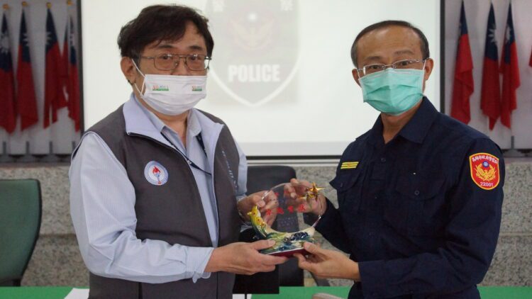 為打擊犯罪再升級 中油石化捐助雄警硬體設備 為打擊犯罪再升級 中油石化捐助雄警硬體設備