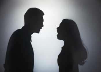 不遵守承諾 專家：「背信罪告死你」