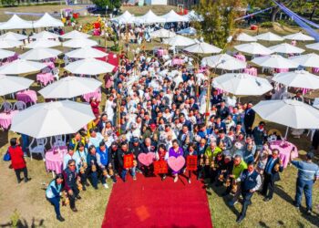 「2022愛在我嘉 幸福成家」嘉義市集團結婚 46對佳偶幸福步紅毯