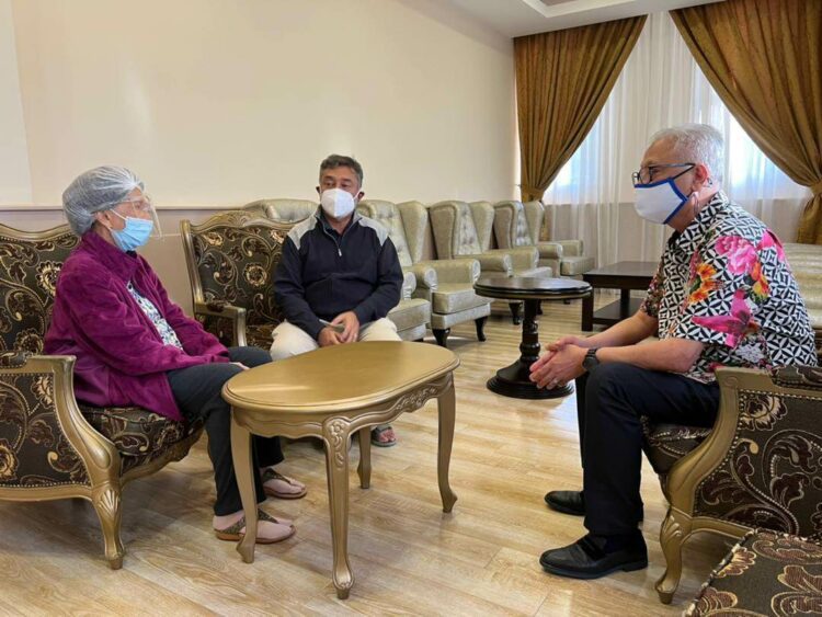 【传马哈迪病危】沙比里探访半句钟 皇宫车辆现IJN 【传马哈迪病危】沙比里探访半句钟 皇宫车辆现IJN