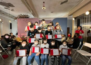 一起將美感與資源帶進偏鄉！時尚美妝教父Kevin老師無償擔任美學教師