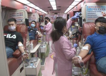 世華傳愛全球做公益 六大洲姊妹同步捐熱血