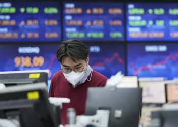 中国调低利率日本出口增长 亚股周四上涨