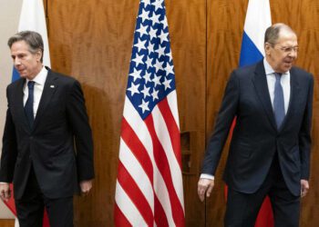 俄外长重申无入侵乌计划 美卿指俄方应撤回军队