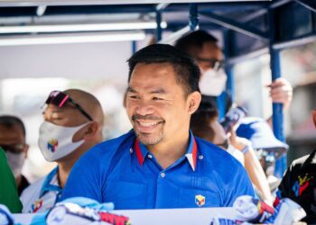 前拳王帕奎奥：菲律宾不应被中国欺负