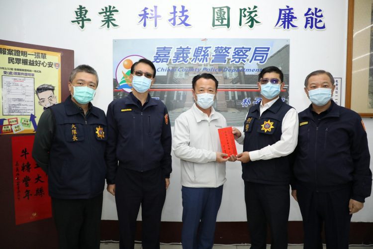 勉勵迅速破案的員警　翁章梁：不容許危害治安的事情發生