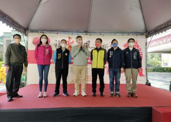 南港區2022新春揮毫、寒冬送暖暨109學年度獎助學金發送活動