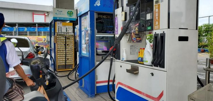 國內油價1/10起各有漲跌！ 95無鉛再度漲破30元大關