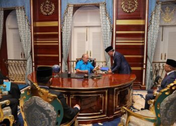 大马柔佛苏丹御准解散州议会