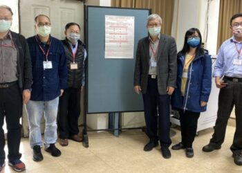 學測第二日 高雄一考區試務順利 吳連賞慰監試老師