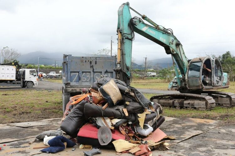 宜市春節期間加班清運垃圾 大型廢棄物運至指定地點免費處理