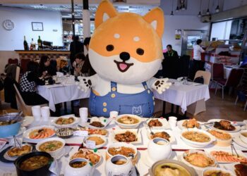 家樂福「暖年菜」正夯 兼具健康、便利、暖身的「湯鍋羹」系列年菜躍升為小家庭的人氣選擇