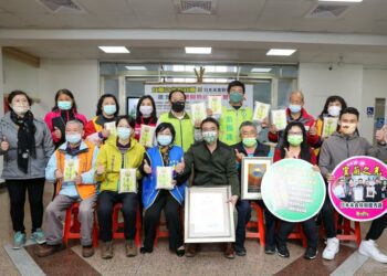 市公所結合青農 日本獲獎優質「進士米」贈弱勢社福團體