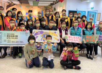 市圖燕巢分館接收高市獅子會愛心歸「巢」 獅心關懷，藝童啟航
