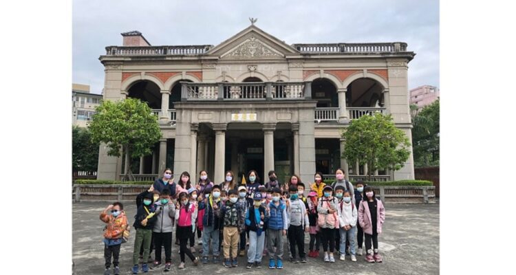 成功國小社區踏查 雙語生活校外教學