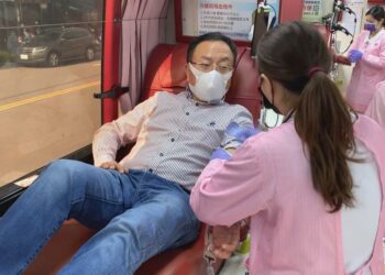 捐熱血題春聯納元寶 竹市議會號召挽袖助血庫荒